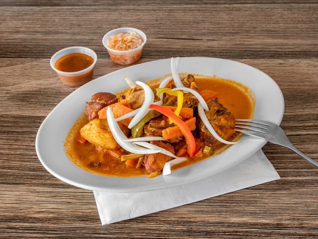 Poulet en Sauce -Stew Chicken.